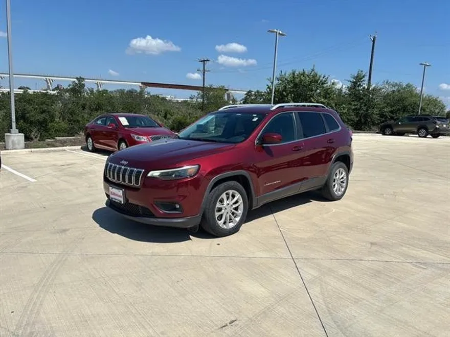 2019 Jeep Cherokee Latitude photo 1
