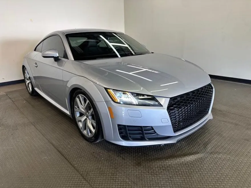 2016 Audi TT 2.0T Quattro photo 1