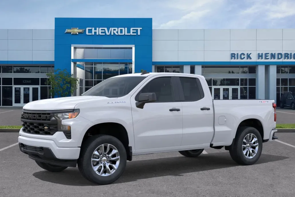 2026 Chevrolet Silverado 1500 Custom photo 1