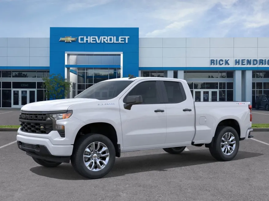 2026 Chevrolet Silverado 1500 Custom photo 1