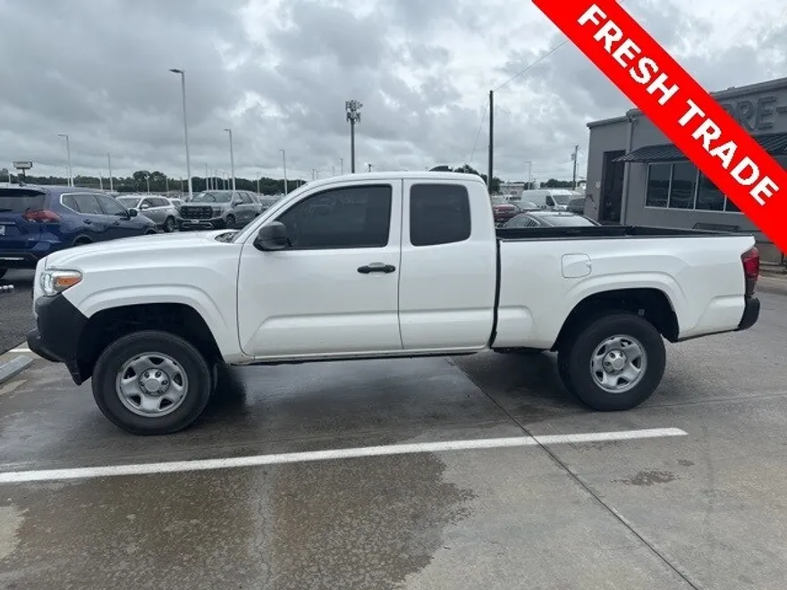 2022 Toyota Tacoma SR photo 1