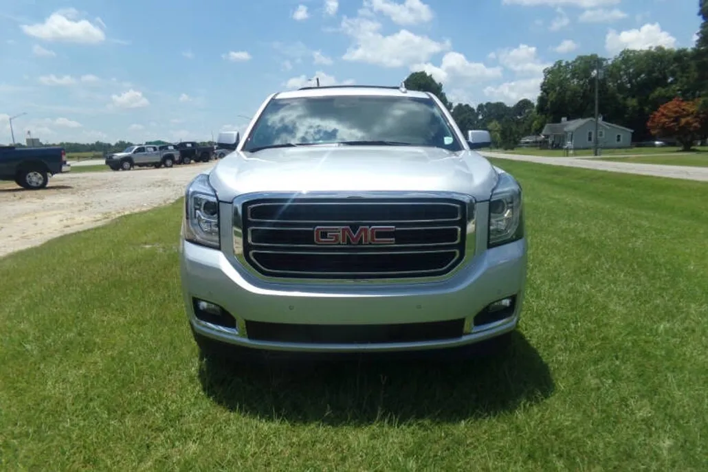 2019 Gmc Yukon SLT photo 1