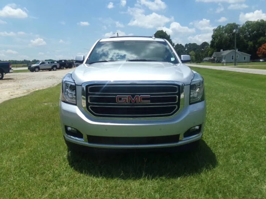 2019 Gmc Yukon SLT photo 1