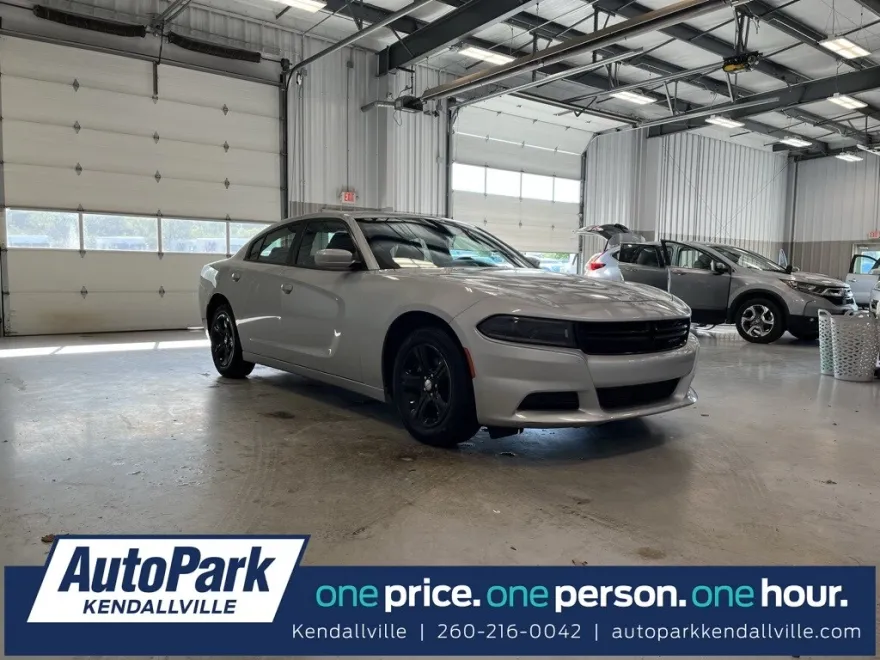 2022 Dodge Charger SXT photo 1