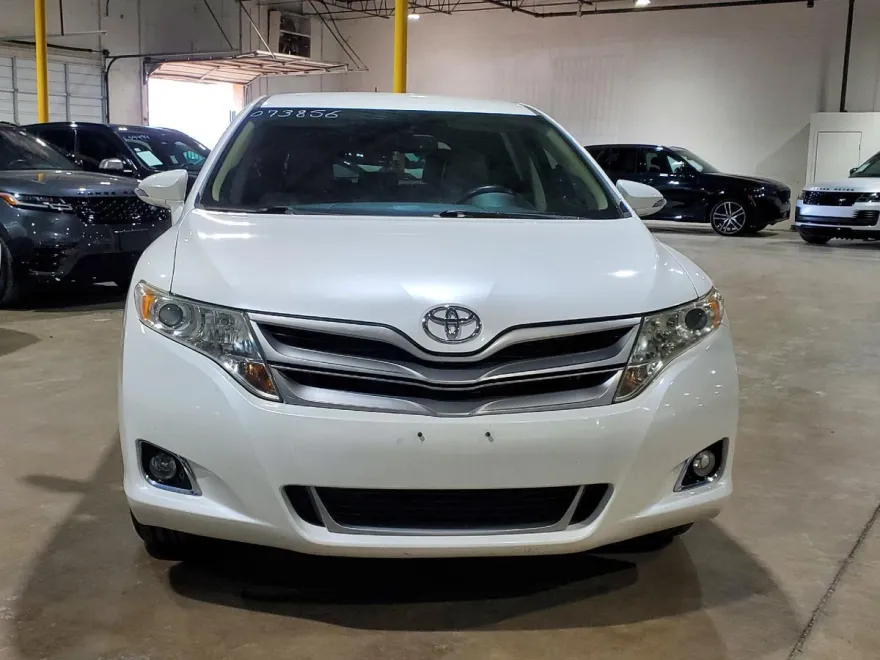 2013 Toyota Venza XLE photo 1