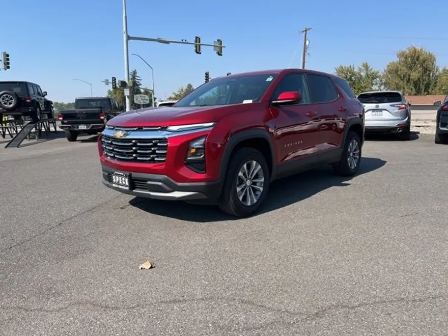 2025 Chevrolet Equinox LT photo 1