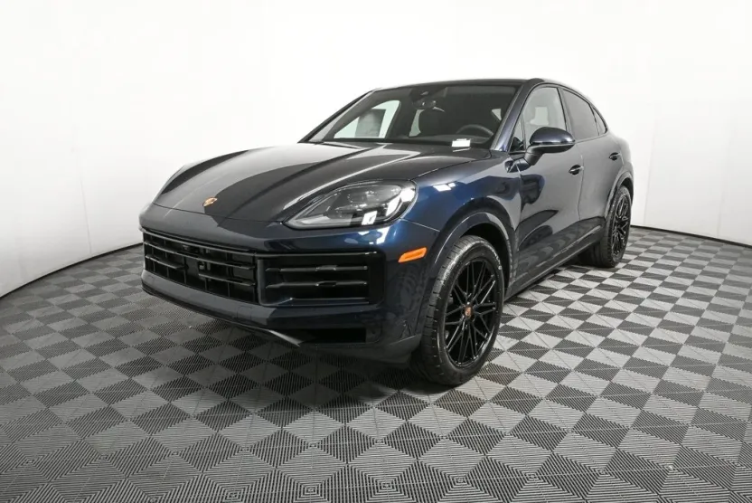 2026 Porsche Cayenne Coupe photo 1
