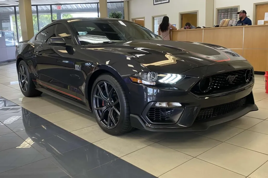 2022 Ford Mustang Mach 1 photo 1