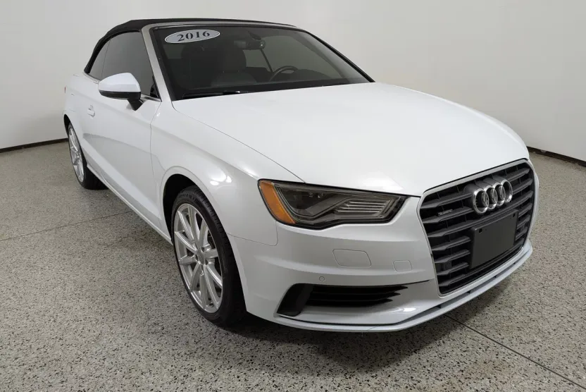 2016 Audi A3 2.0T Plus photo 1