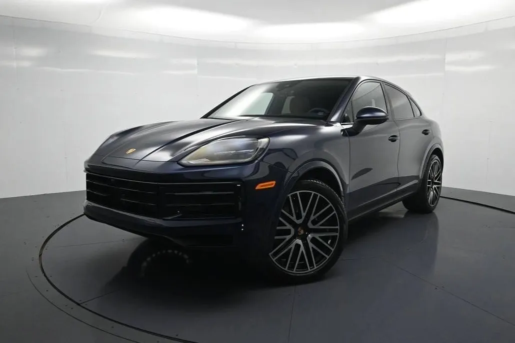 2026 Porsche Cayenne Coupe photo 1
