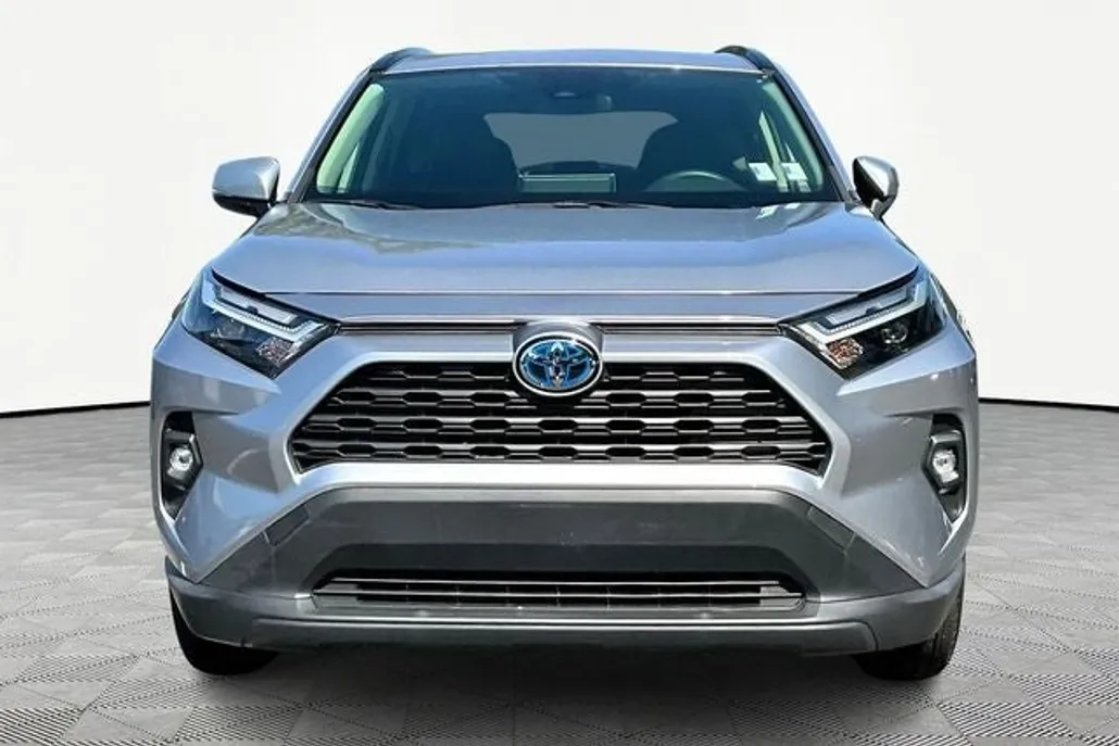 2023 Toyota RAV4 Hybrid XLE Premium photo 1