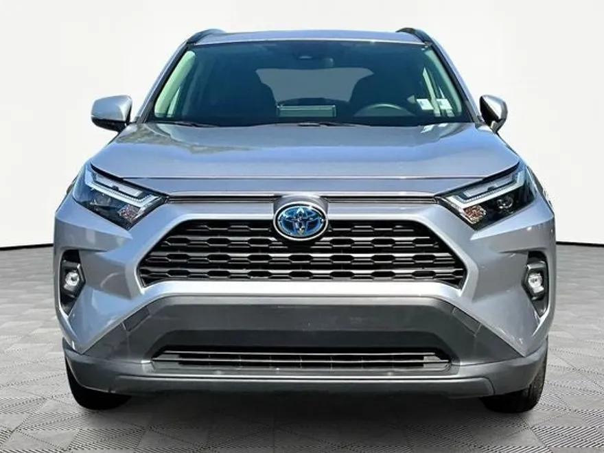 2023 Toyota RAV4 Hybrid XLE Premium photo 1