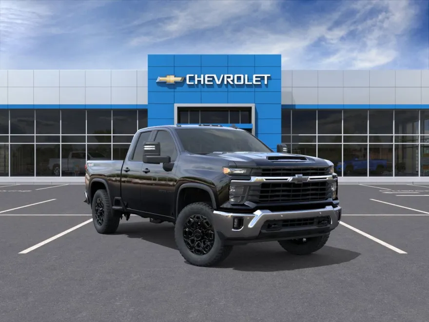 2026 Chevrolet Silverado LT photo 1