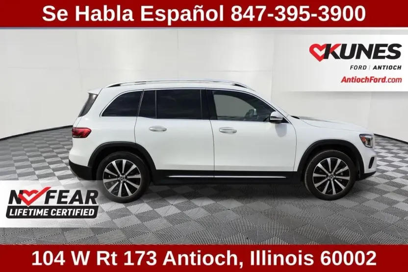 2023 Mercedes Benz GLB 250 4MATIC photo 1