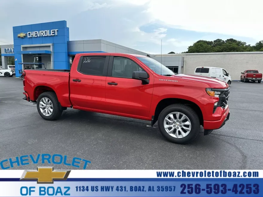 2025 Chevrolet Silverado 1500 Custom photo 1