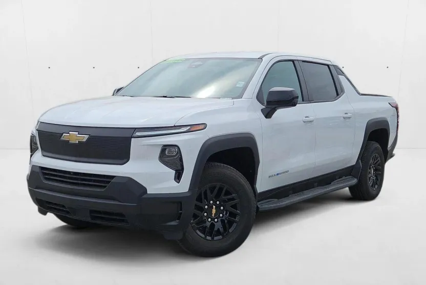 2024 Chevrolet Silverado EV Work Truck photo 1