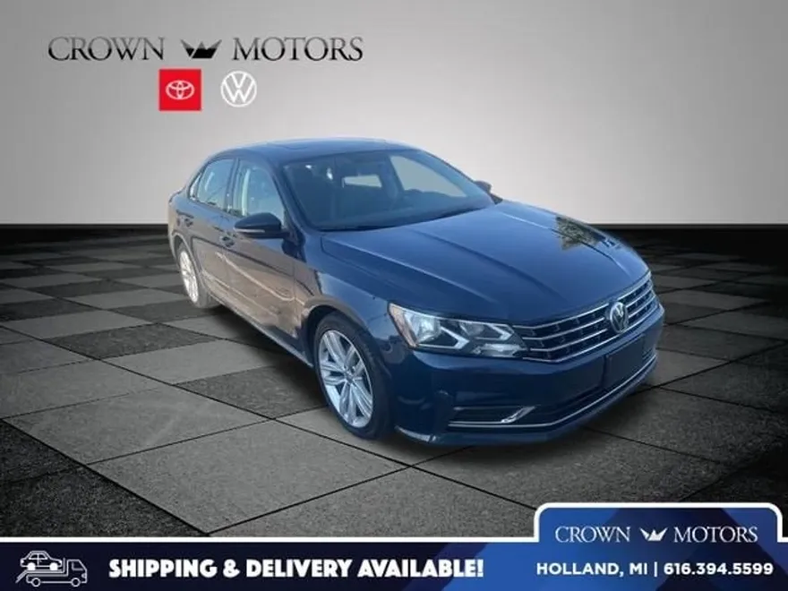 2019 Volkswagen Passat 2.0T Wolfsburg Edition photo 1