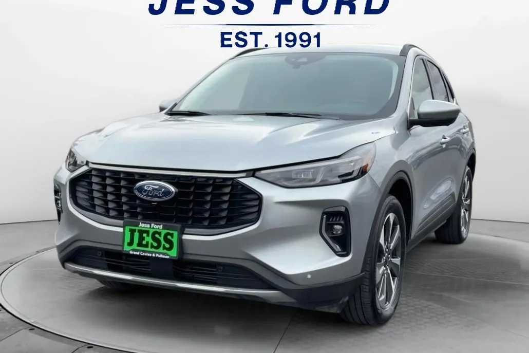 2023 Ford Escape Platinum photo 1