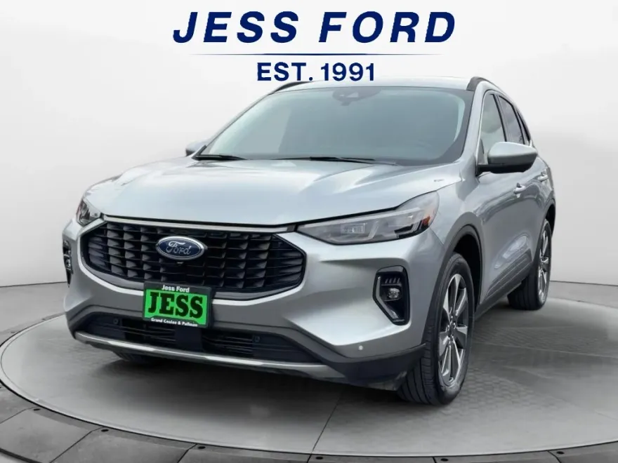 2023 Ford Escape Platinum photo 1