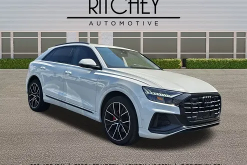 2023 Audi Q8 55 Premium Plus photo 1