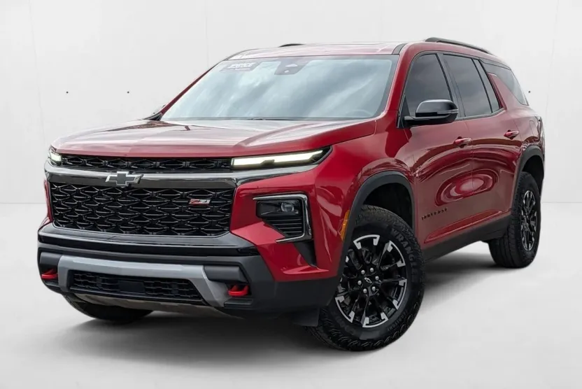 2025 Chevrolet Traverse Z71 photo 1