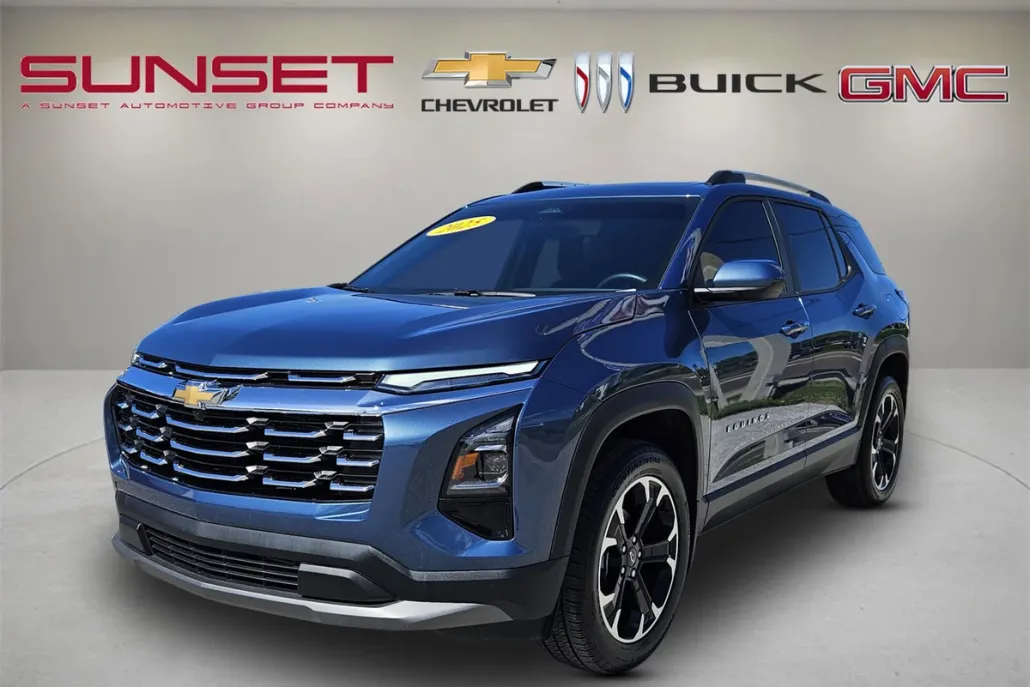 2025 Chevrolet Equinox LT photo 1