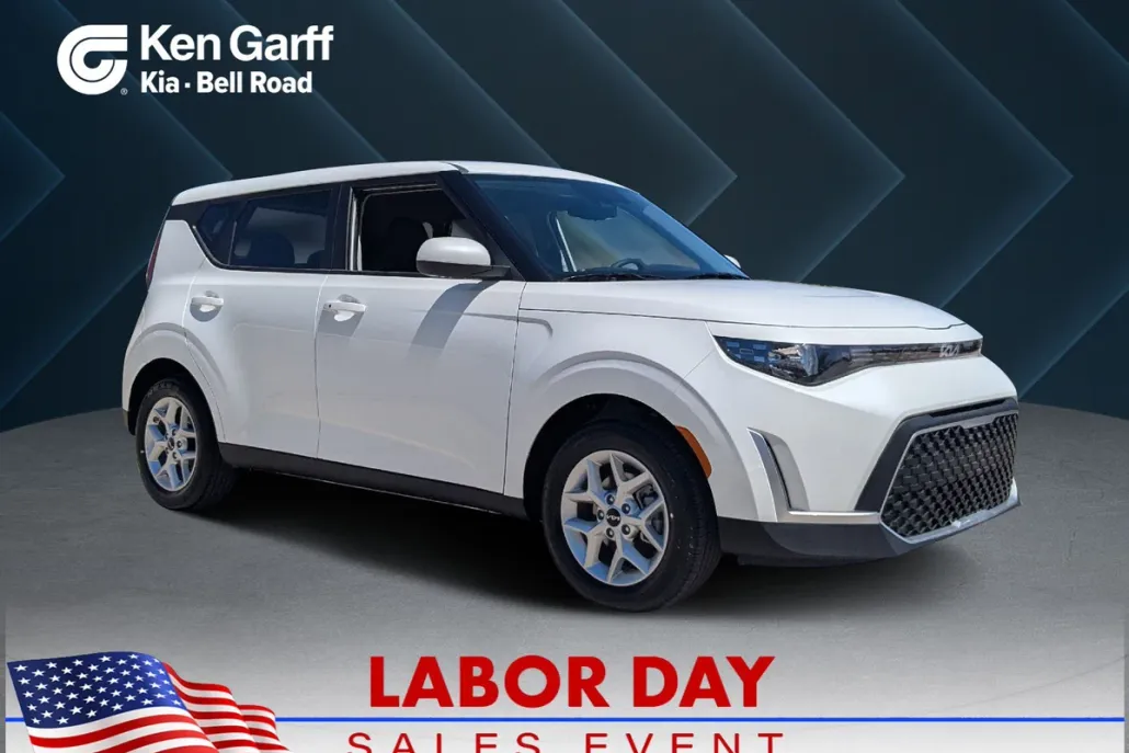 2025 Kia Soul S photo 1