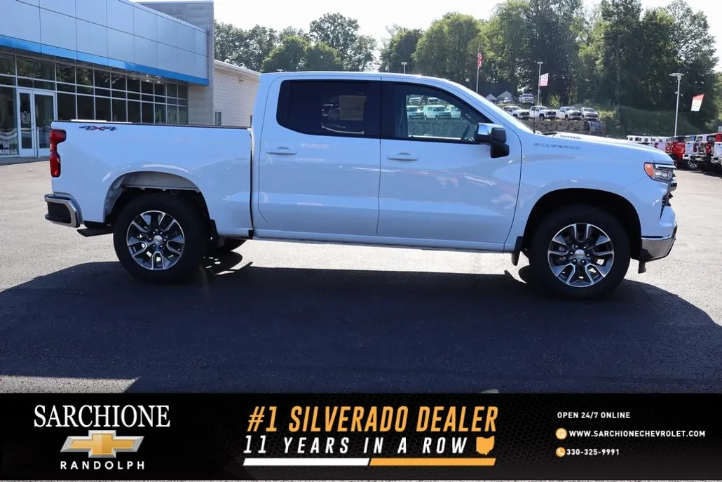 2026 Chevrolet Silverado 1500 LT photo 1