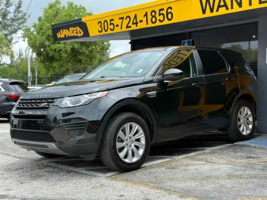 2018 Land Rover Discovery Sport SE photo 1