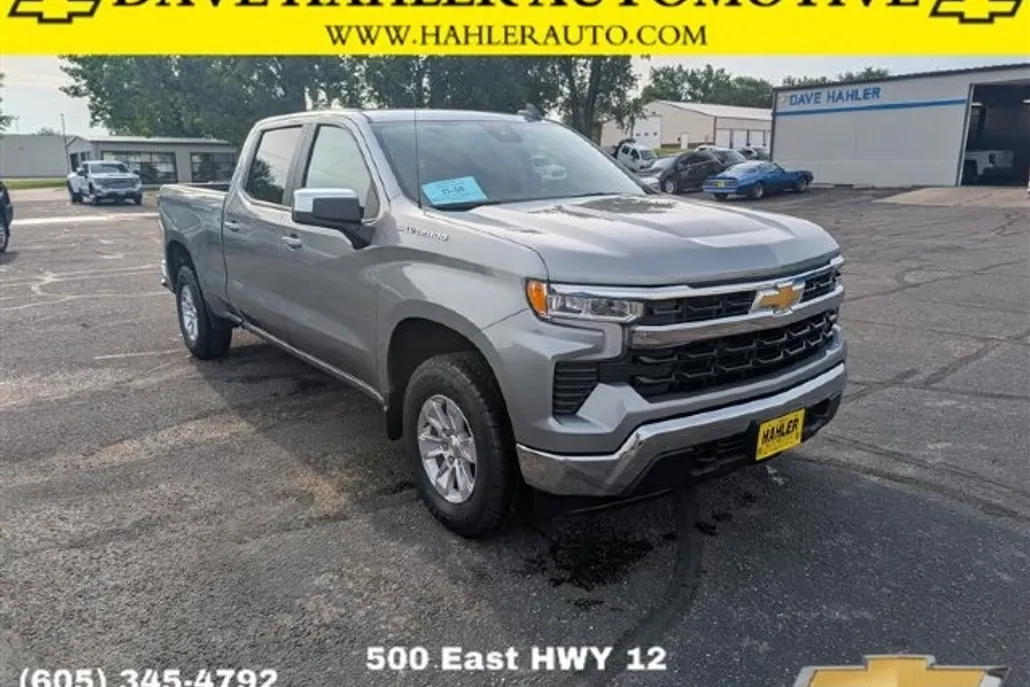2026 Chevrolet Silverado 1500 LT photo 1