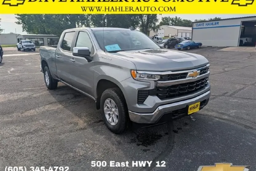 2026 Chevrolet Silverado 1500 LT photo 1