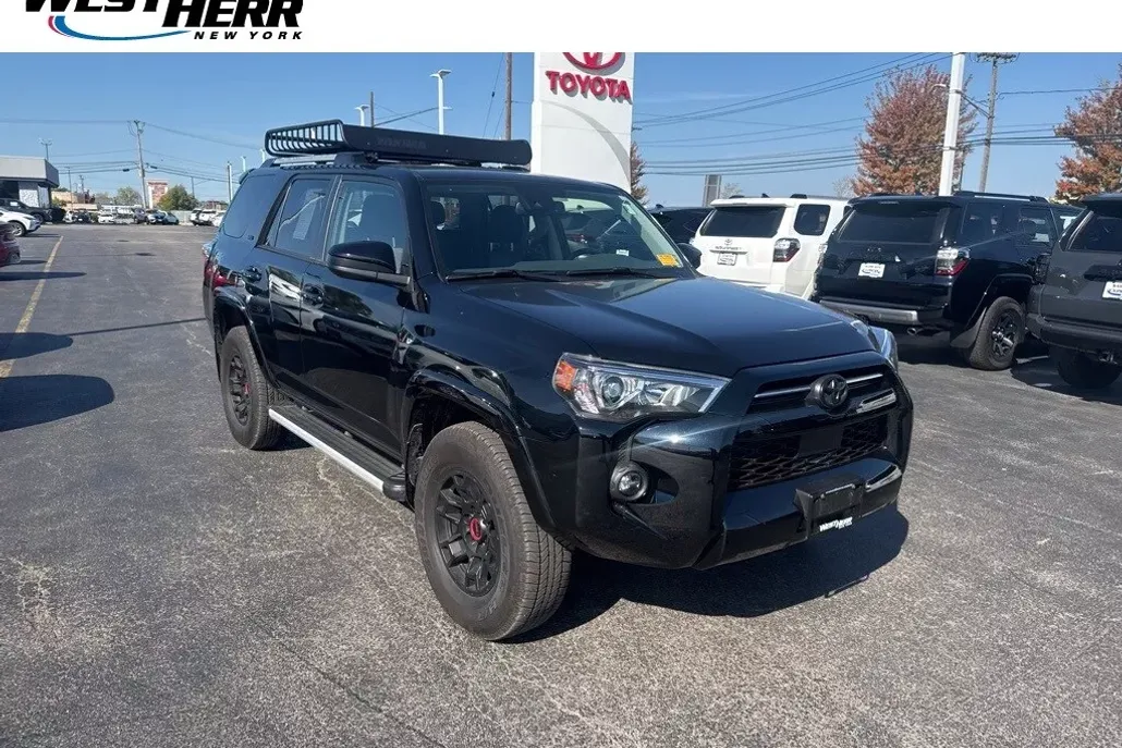 2024 Toyota 4Runner SR5 photo 1