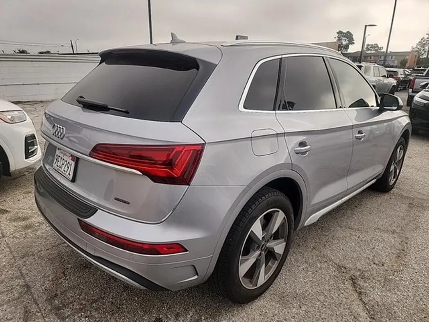 2023 Audi Q5 40 Premium photo 1