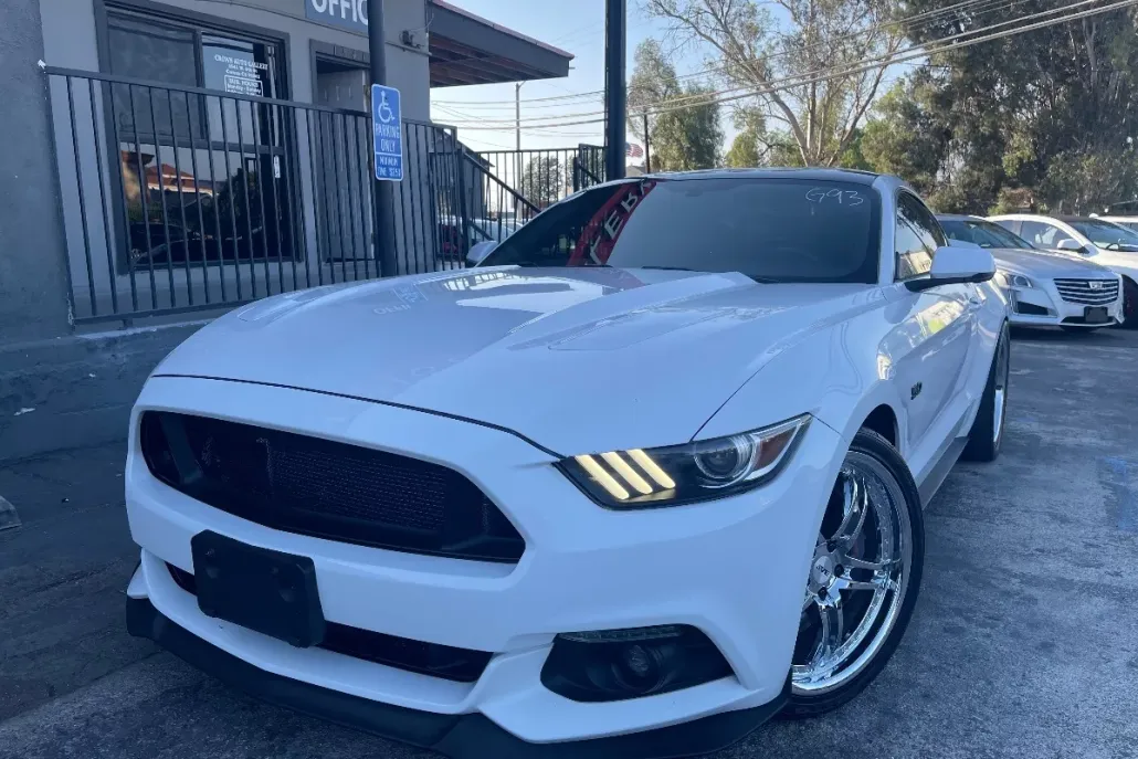 2017 Ford Mustang GT Premium photo 1