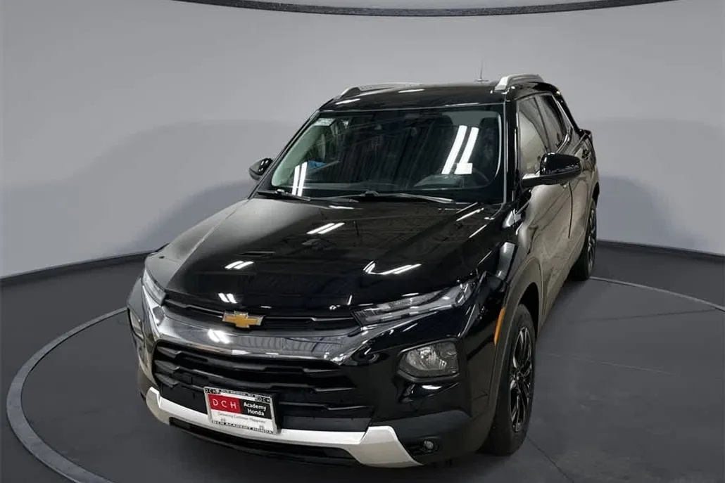 2023 Chevrolet Trailblazer LT photo 1