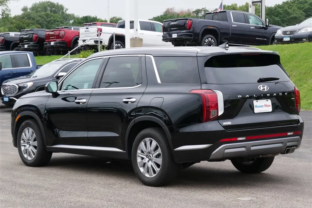 2024 Hyundai Palisade SEL photo 1