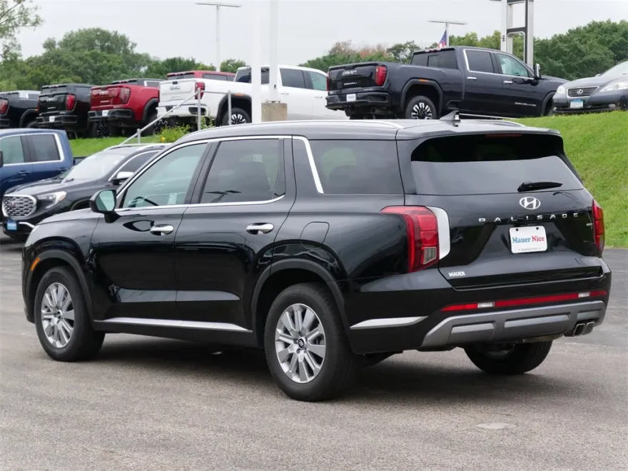 2024 Hyundai Palisade SEL photo 1