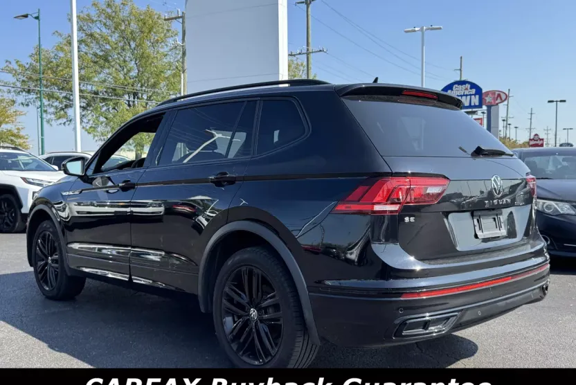 2022 Volkswagen Tiguan SE R-Line Black photo 1