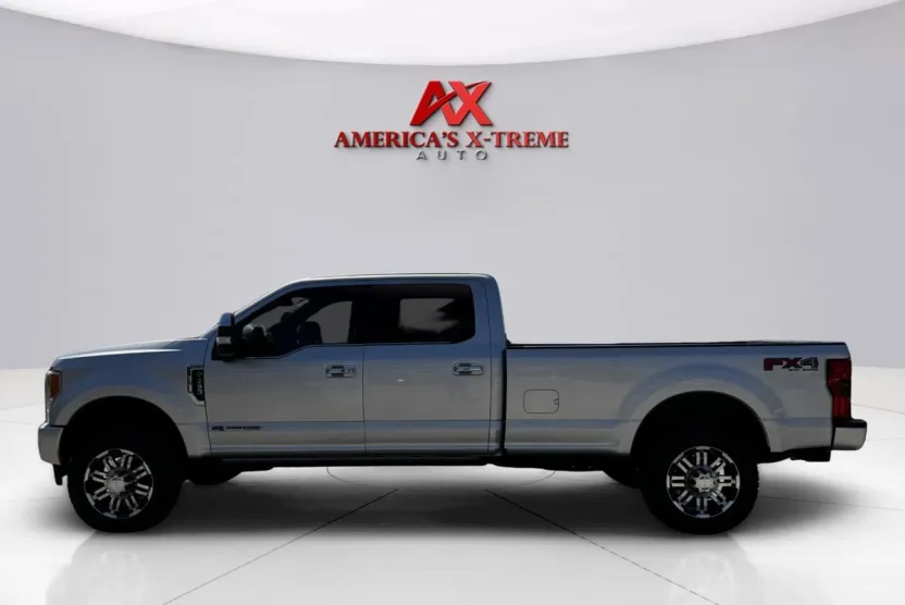 2017 Ford F-350 Platinum photo 1