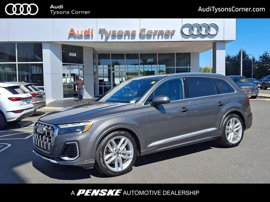 2025 Audi Q7 55 Prestige photo 1