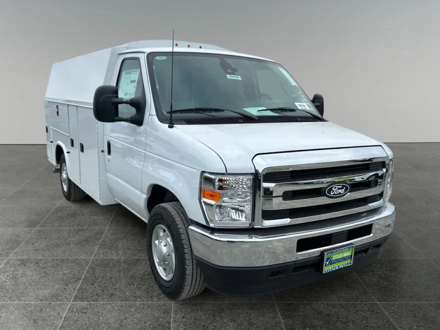 2026 Ford E-350 Base photo 1