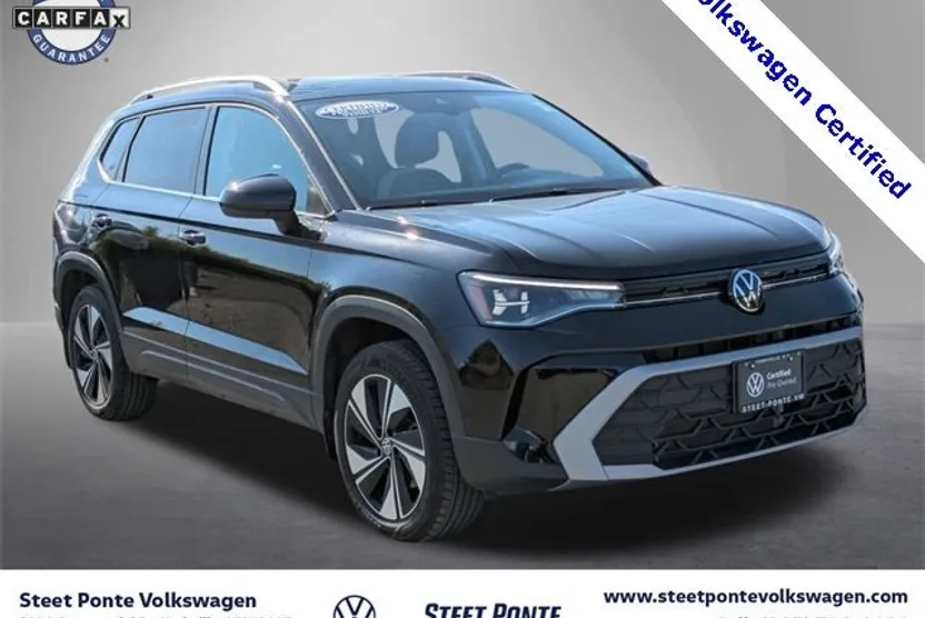 2025 Volkswagen Taos SE photo 1