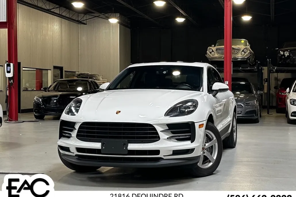 2021 Porsche Macan Base photo 1