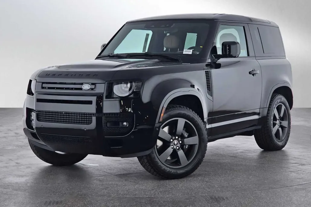 2025 Land Rover Defender 90 V8 photo 1