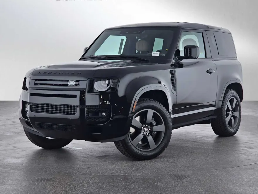 2025 Land Rover Defender 90 V8 photo 1