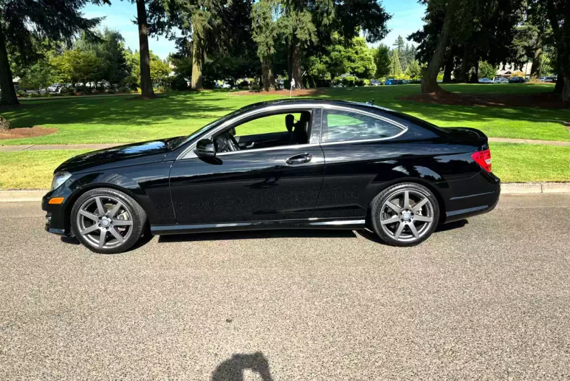 2013 Mercedes Benz C 250 Coupe photo 1
