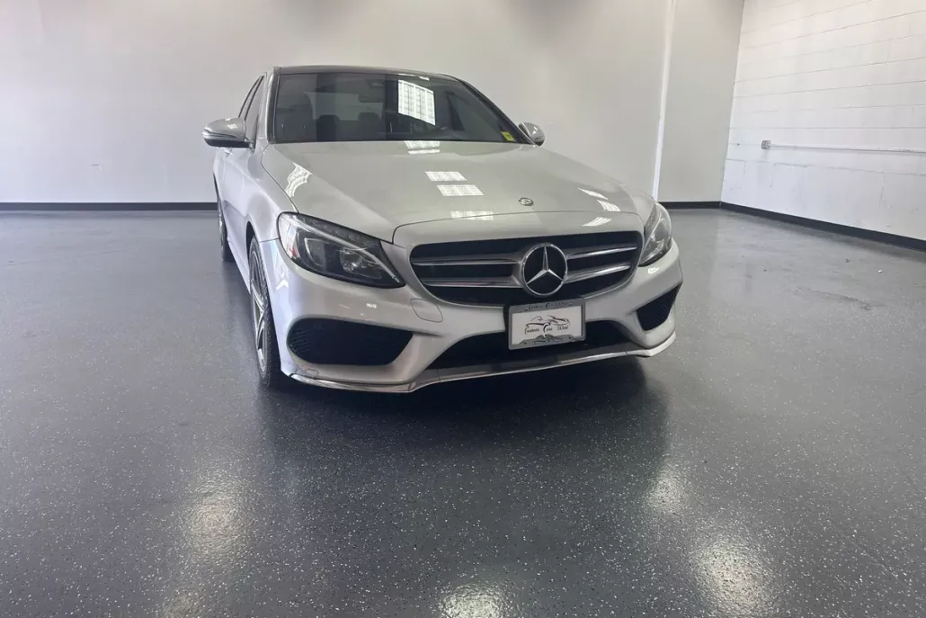 2017 Mercedes Benz C 300 4MATIC photo 1