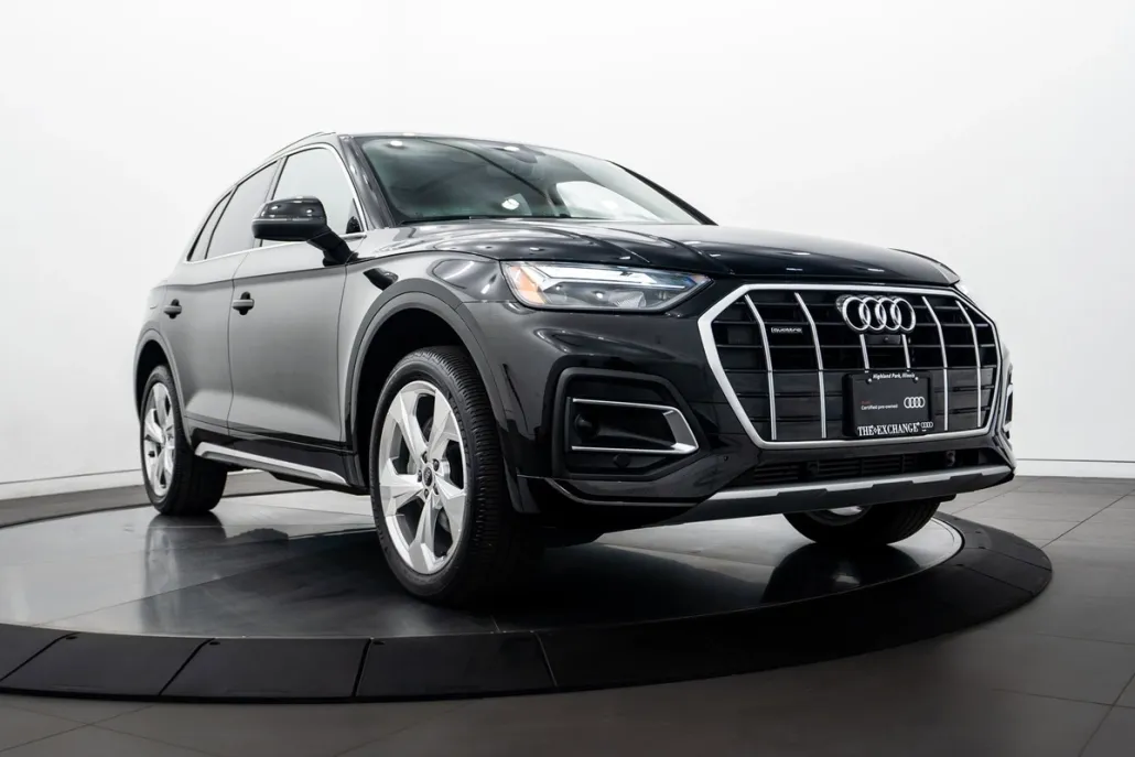 2021 Audi Q5 Premium Plus photo 1