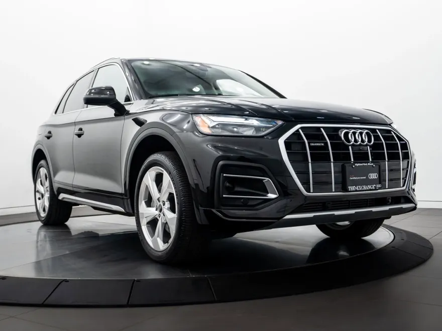 2021 Audi Q5 Premium Plus photo 1
