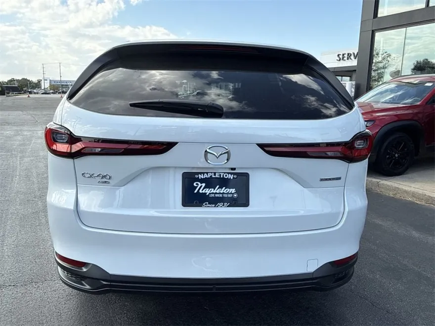 2024 Mazda CX-90 Preferred photo 1